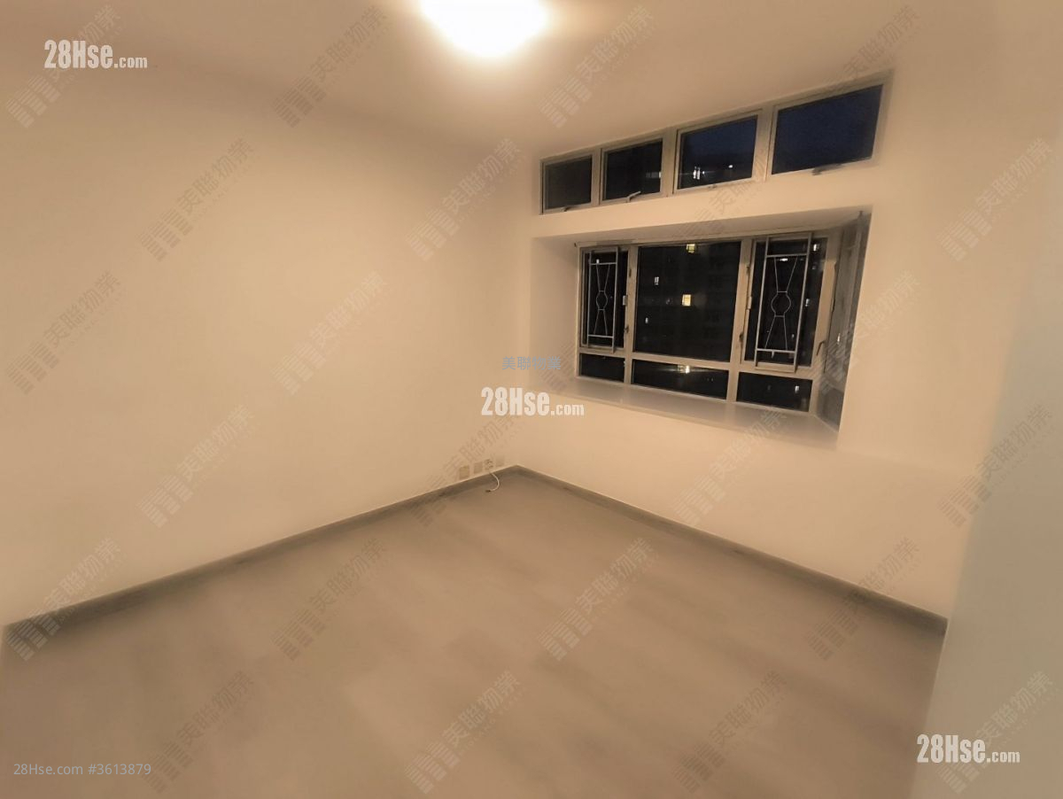 South Horizons Rental 3 Bedrooms , 2 Bathrooms 639 ft² South Horizons Rental 3 Bedrooms , 2 Bathrooms 639 ft²
