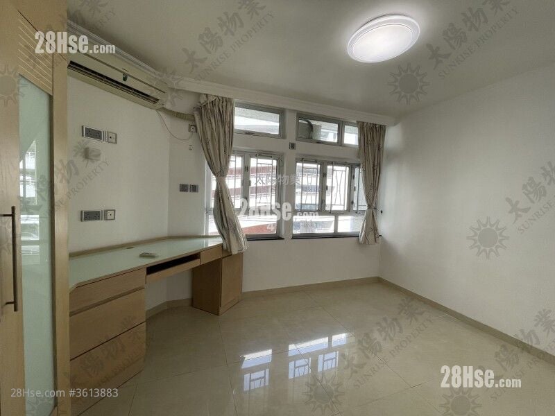 Whampoa Garden Sell 3 Bedrooms 755 ft² Whampoa Garden Sell 3 Bedrooms 755 ft²