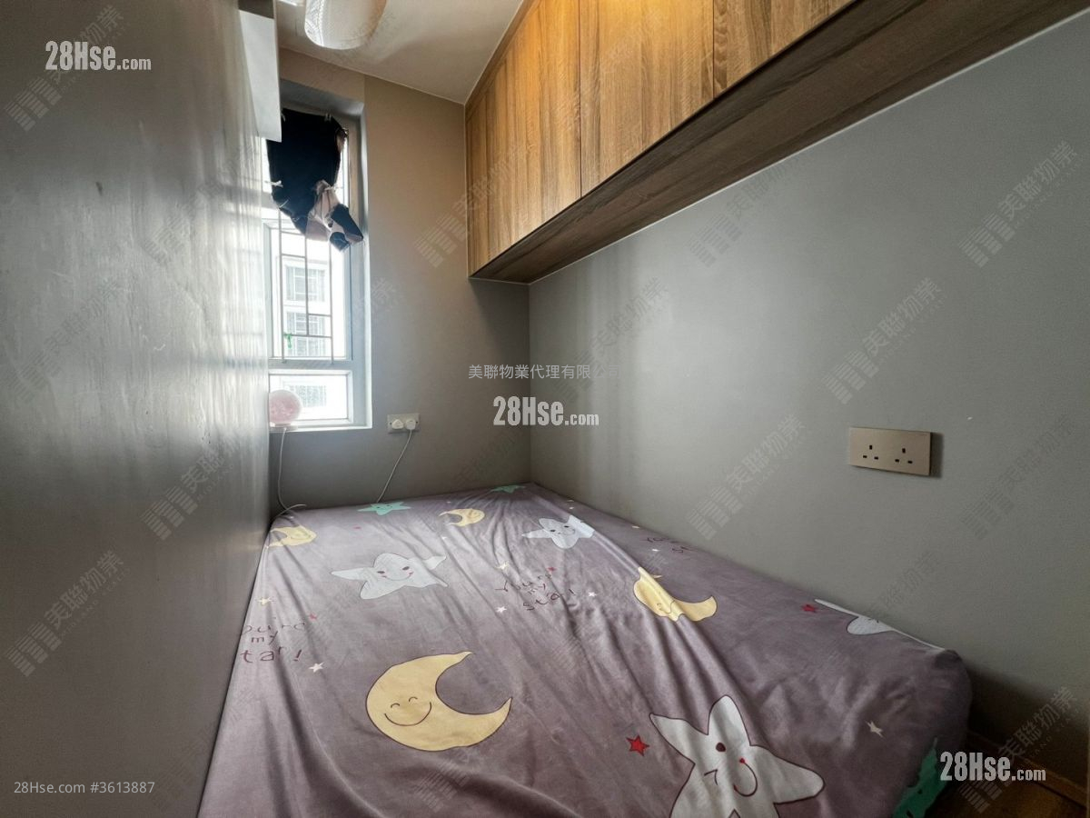 Hoi Lok Court Sell 2 Bedrooms , 1 Bathroom 391 ft² Hoi Lok Court Sell 2 Bedrooms , 1 Bathroom 391 ft²