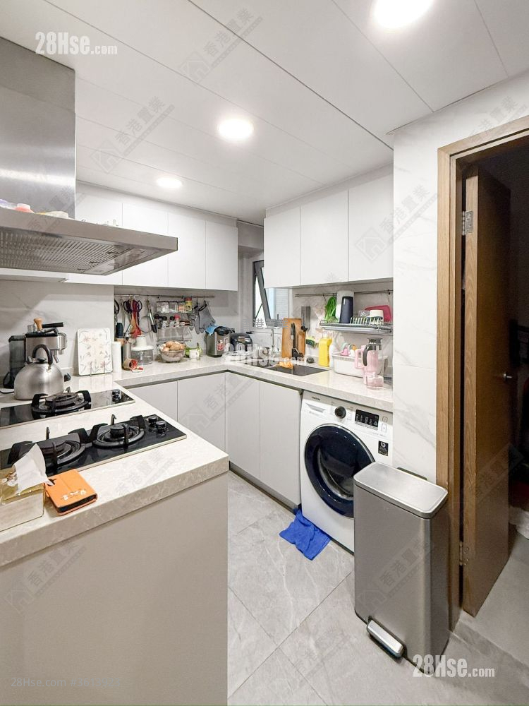Dynasty Heights Rental 3 Bedrooms , 2 Bathrooms 955 ft² Dynasty Heights Rental 3 Bedrooms , 2 Bathrooms 955 ft²