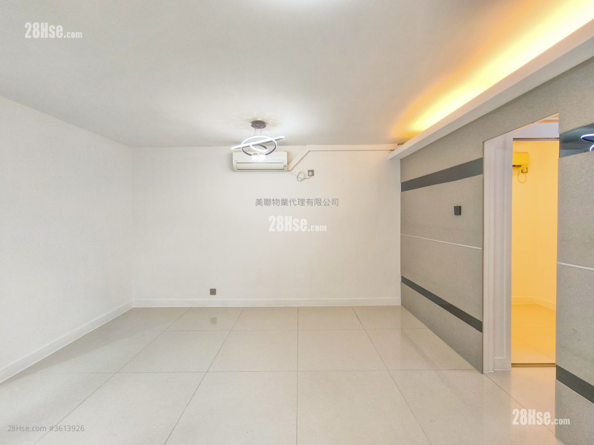 Mei Foo Sun Chuen Sell 3 Bedrooms , 2 Bathrooms 554 ft² Mei Foo Sun Chuen Sell 3 Bedrooms , 2 Bathrooms 554 ft²