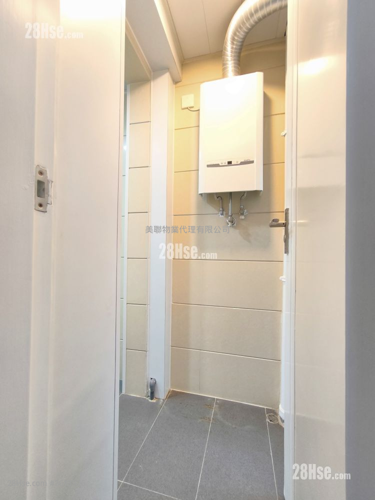 Mei Foo Sun Chuen Sell 3 Bedrooms , 2 Bathrooms 554 ft² Mei Foo Sun Chuen Sell 3 Bedrooms , 2 Bathrooms 554 ft²