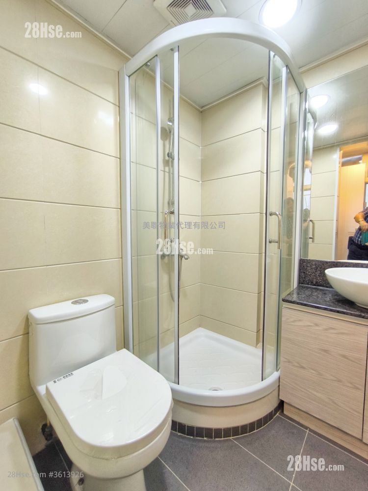 Mei Foo Sun Chuen Sell 3 Bedrooms , 2 Bathrooms 554 ft² Mei Foo Sun Chuen Sell 3 Bedrooms , 2 Bathrooms 554 ft²