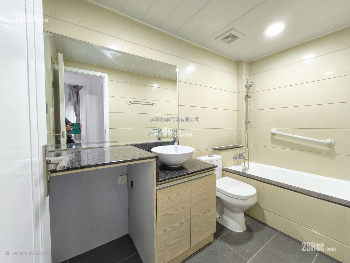 Mei Foo Sun Chuen Sell 3 Bedrooms , 2 Bathrooms 554 ft² Mei Foo Sun Chuen Sell 3 Bedrooms , 2 Bathrooms 554 ft²