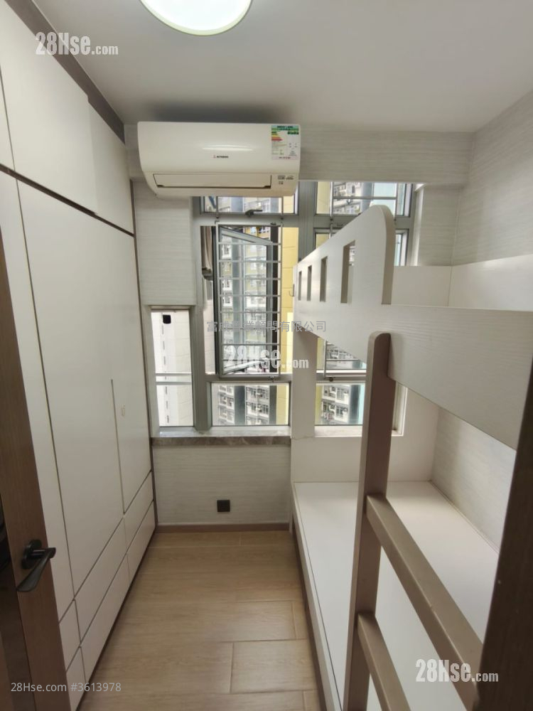Choi Hing Court Sell 2 Bedrooms , 1 Bathroom 378 ft² Choi Hing Court Sell 2 Bedrooms , 1 Bathroom 378 ft²