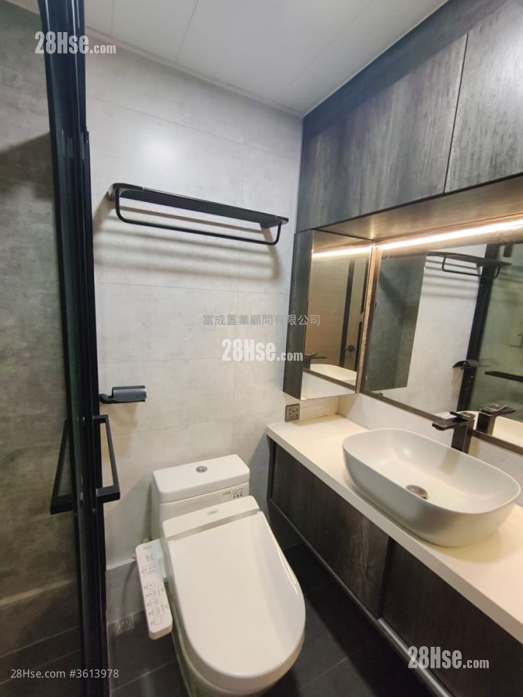 Choi Hing Court Sell 2 Bedrooms , 1 Bathroom 378 ft² Choi Hing Court Sell 2 Bedrooms , 1 Bathroom 378 ft²