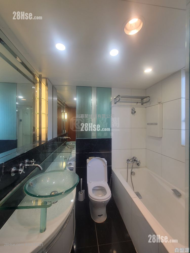 The Harbourside Rental 3 Bedrooms , 2 Bathrooms 1,068 ft² The Harbourside Rental 3 Bedrooms , 2 Bathrooms 1,068 ft²