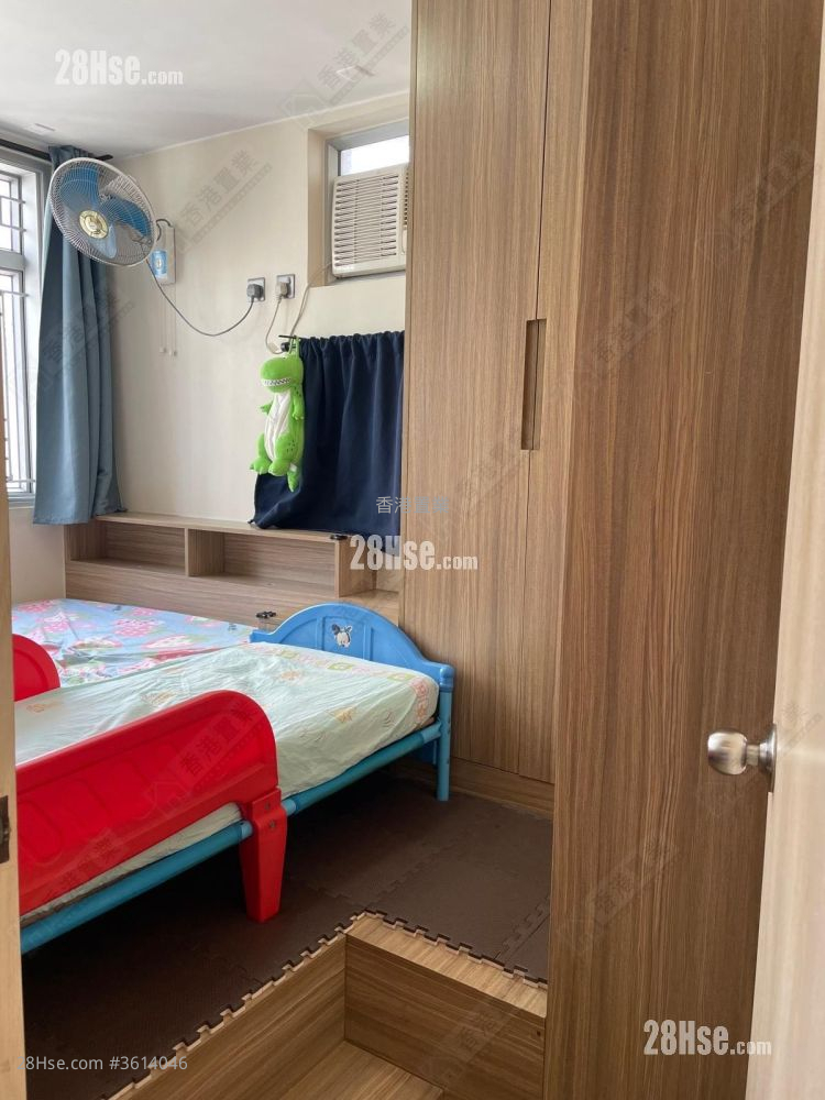 master room: Hoi Lok Court Sell 401 ft² master room: Hoi Lok Court Sell 401 ft²
