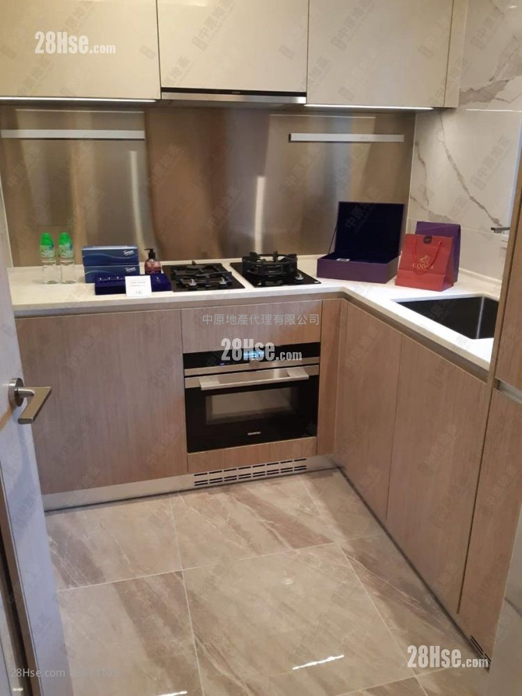 The Regent Sell 2 Bedrooms 527 ft² The Regent Sell 2 Bedrooms 527 ft²