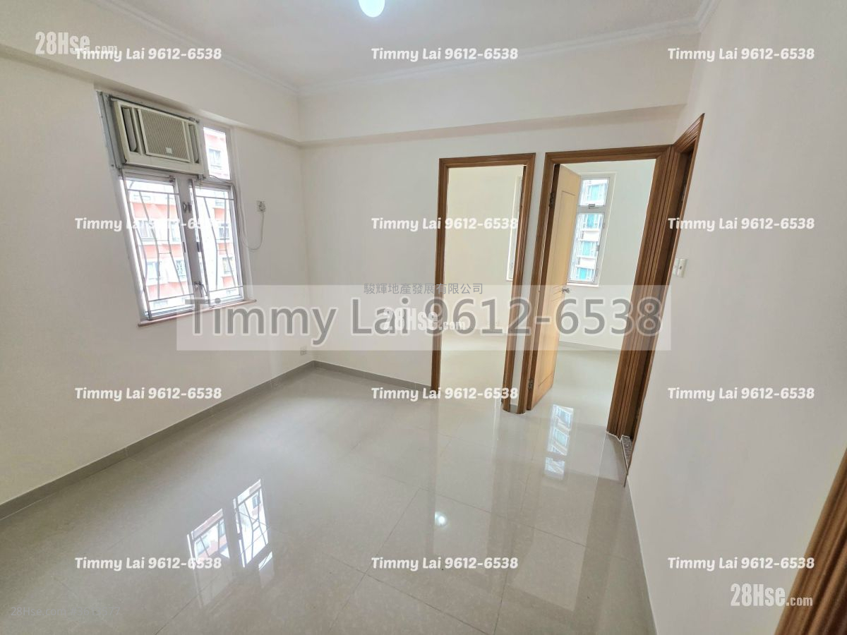 Wah Sun Building Rental 2 Bedrooms , 1 Bathroom 302 ft²
