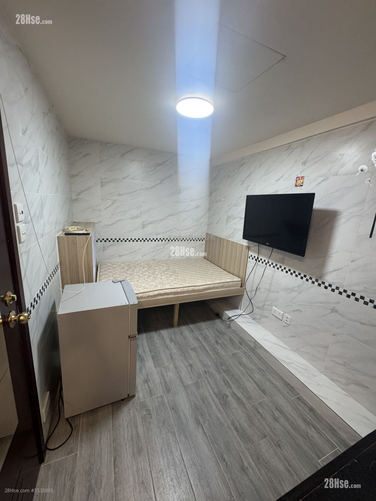 Lee Fung Building Rental Studio , 1 Bathroom 120 ft²