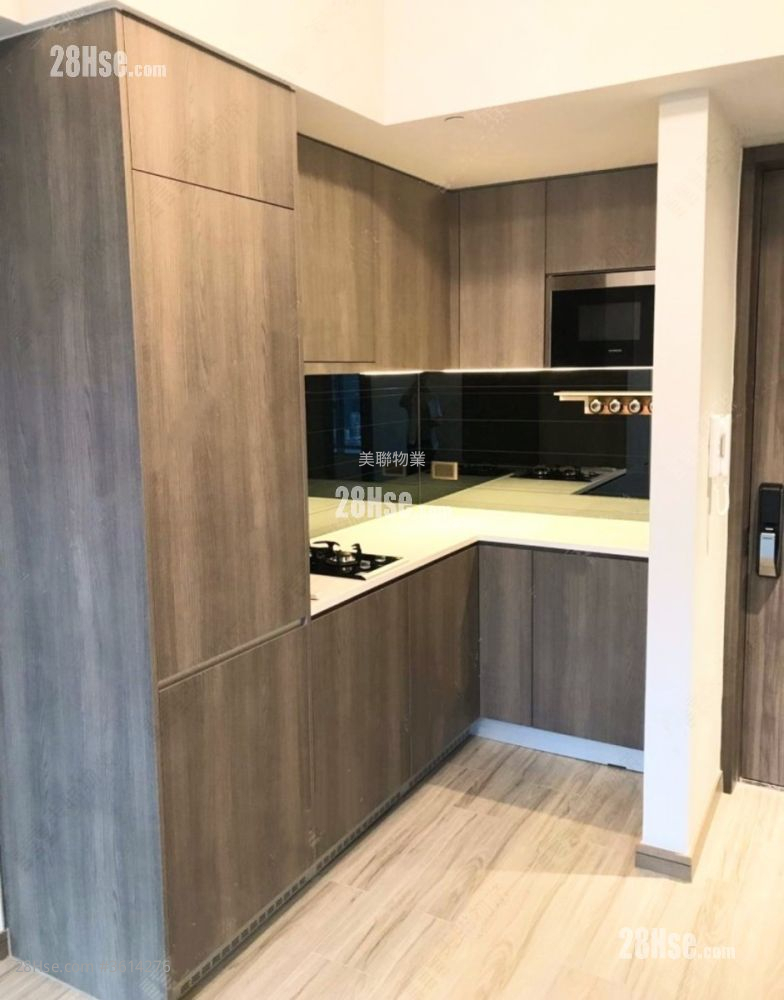 Park One Sell 3 Bedrooms , 1 Bathroom 418 ft² Park One Sell 3 Bedrooms , 1 Bathroom 418 ft²