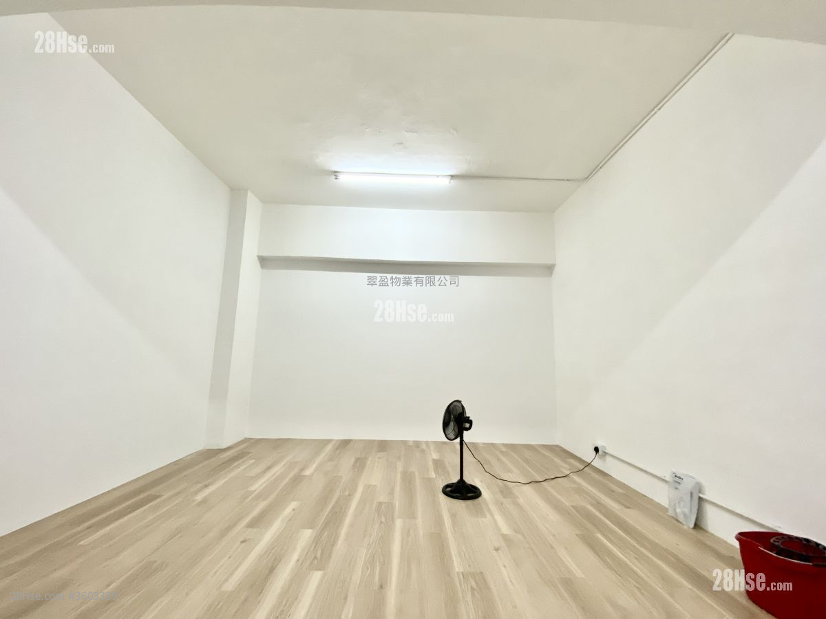 Viet Luen Factory Building Rental 210 ft²