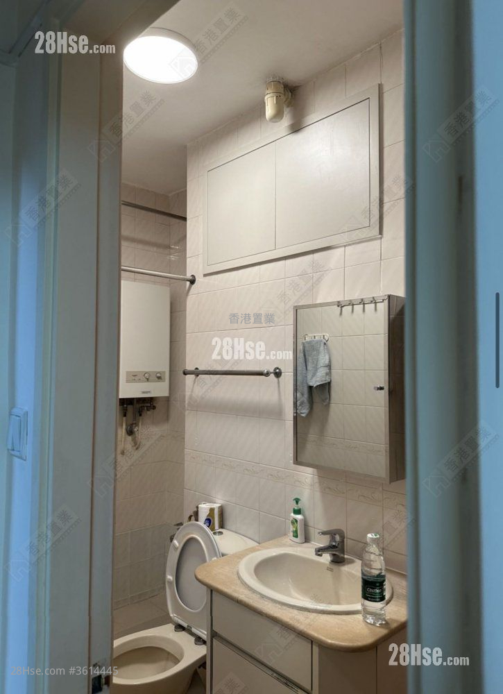 King's View Court Rental 2 Bedrooms , 2 Bathrooms 515 ft² King's View Court Rental 2 Bedrooms , 2 Bathrooms 515 ft²