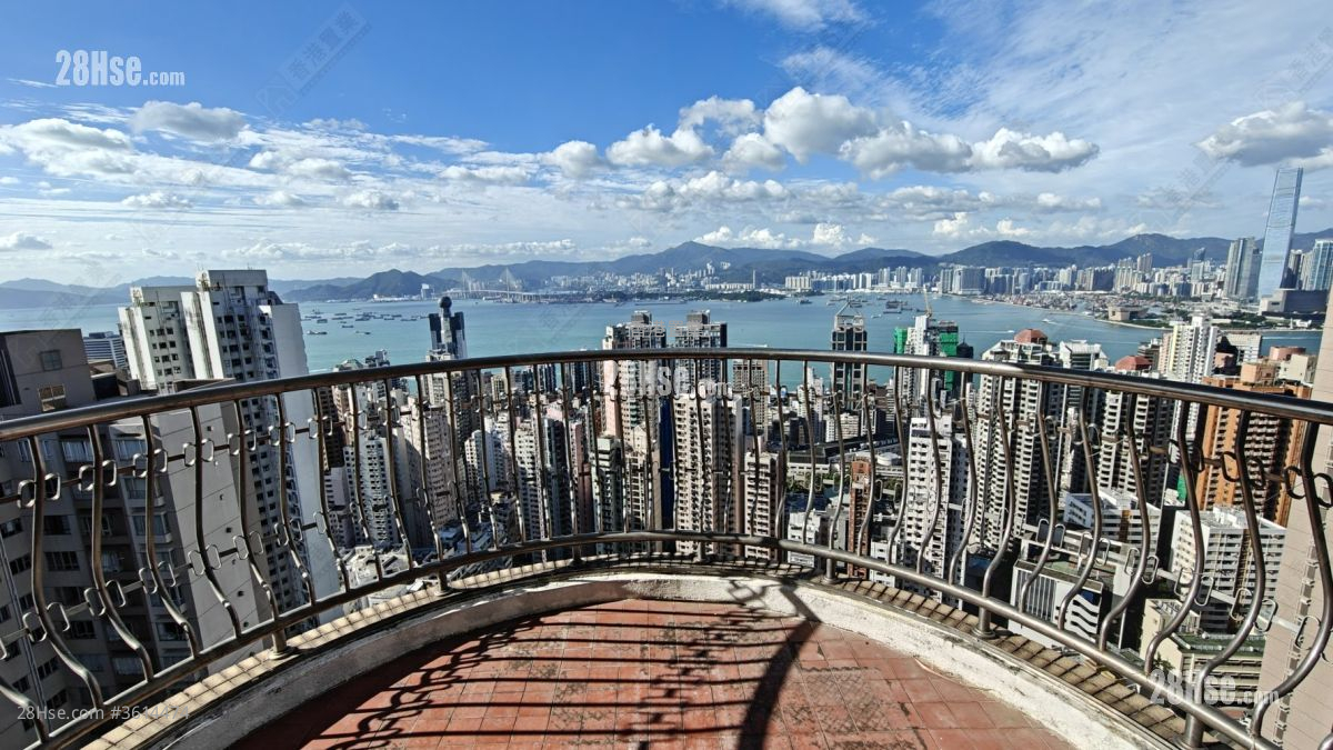 Villa Veneto Rental 4 Bedrooms , 3 Bathrooms 2,320 ft² Villa Veneto Rental 4 Bedrooms , 3 Bathrooms 2,320 ft²