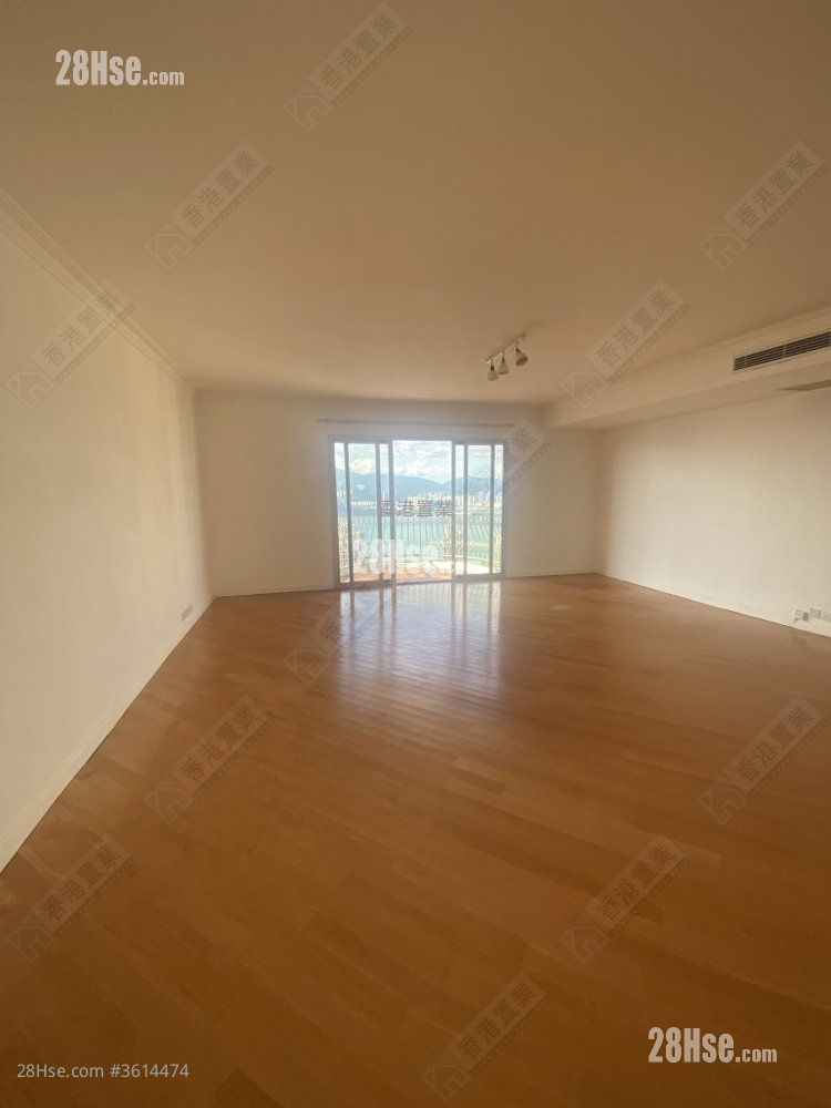 Villa Veneto Rental 4 Bedrooms , 3 Bathrooms 2,320 ft² Villa Veneto Rental 4 Bedrooms , 3 Bathrooms 2,320 ft²