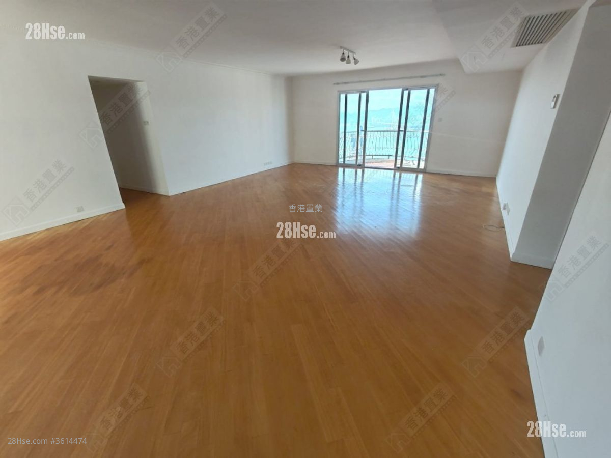 Villa Veneto Rental 4 Bedrooms , 3 Bathrooms 2,320 ft² Villa Veneto Rental 4 Bedrooms , 3 Bathrooms 2,320 ft²