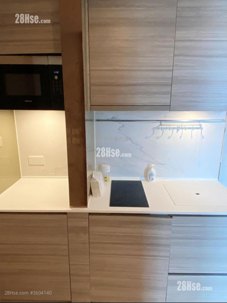 Axis Rental Studio , 1 Bathroom 204 ft² Axis Rental Studio , 1 Bathroom 204 ft²