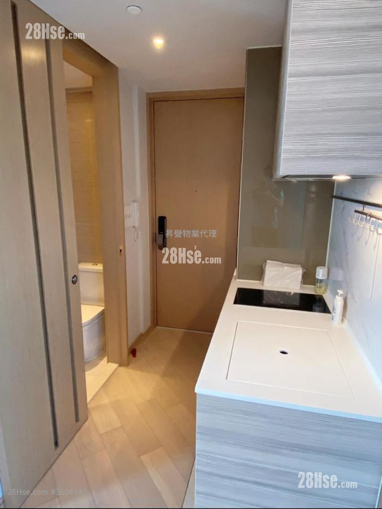 Axis Rental Studio , 1 Bathroom 204 ft² Axis Rental Studio , 1 Bathroom 204 ft²
