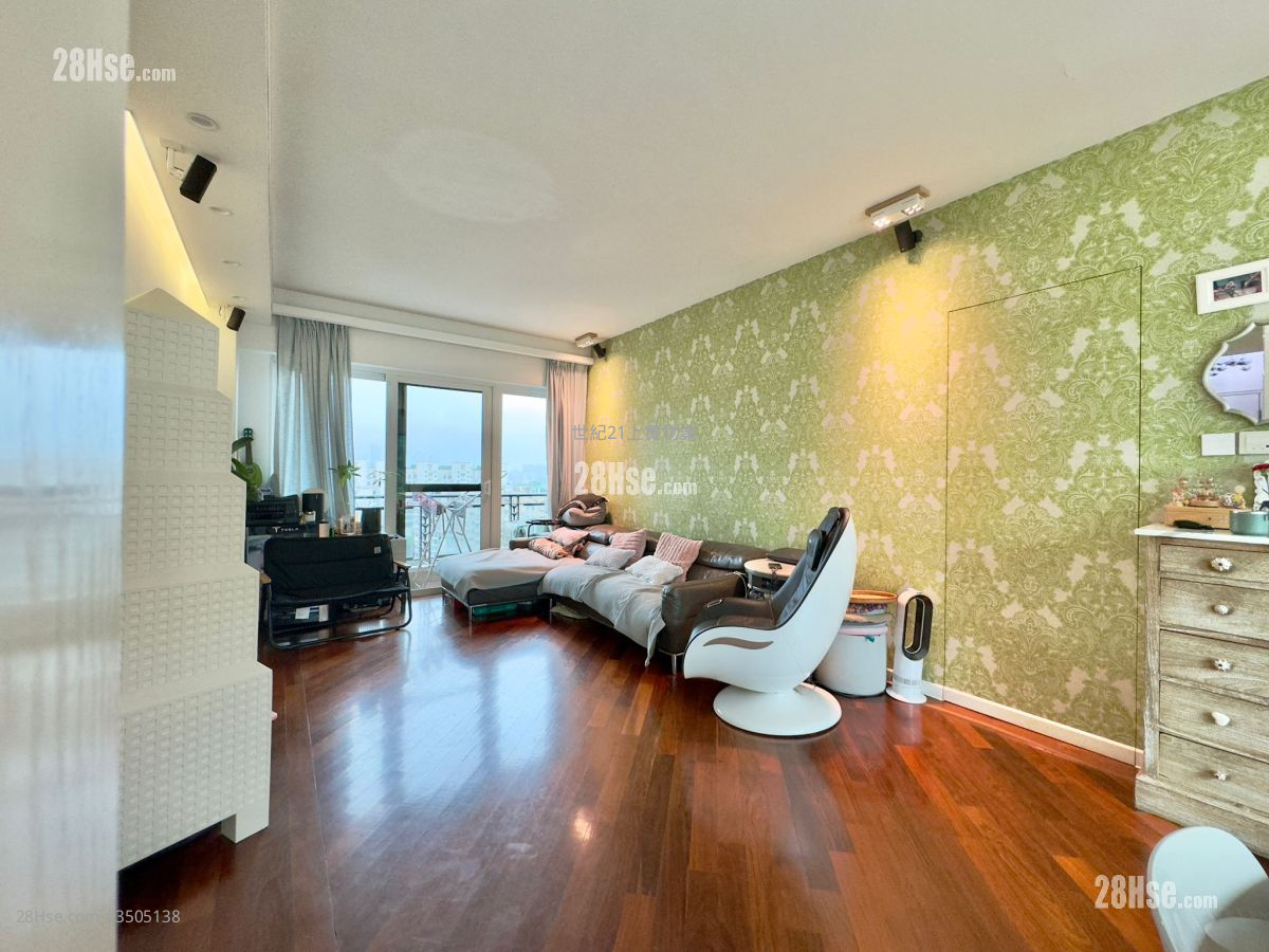 The Palace Rental 3 Bedrooms , 1 Bathroom 1,039 ft²