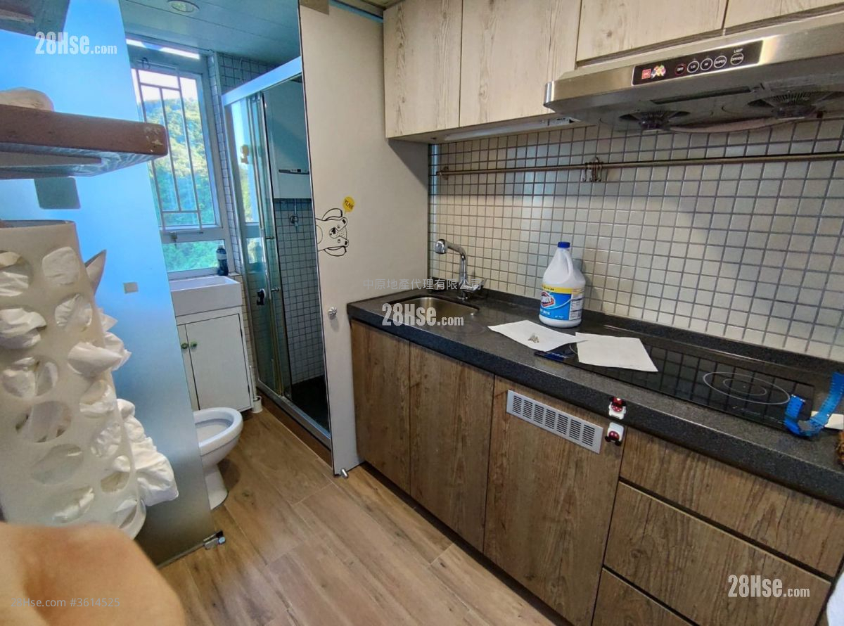 Ching Wah Court Sell 2 Bedrooms 401 ft² Ching Wah Court Sell 2 Bedrooms 401 ft²