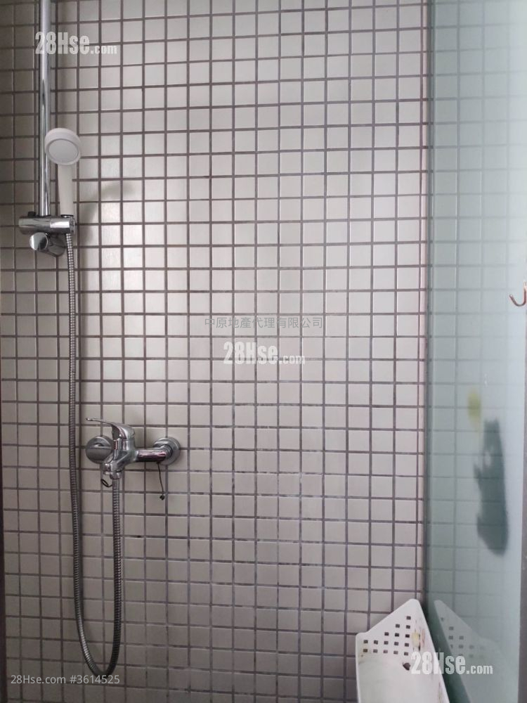 Ching Wah Court Sell 2 Bedrooms 401 ft² Ching Wah Court Sell 2 Bedrooms 401 ft²