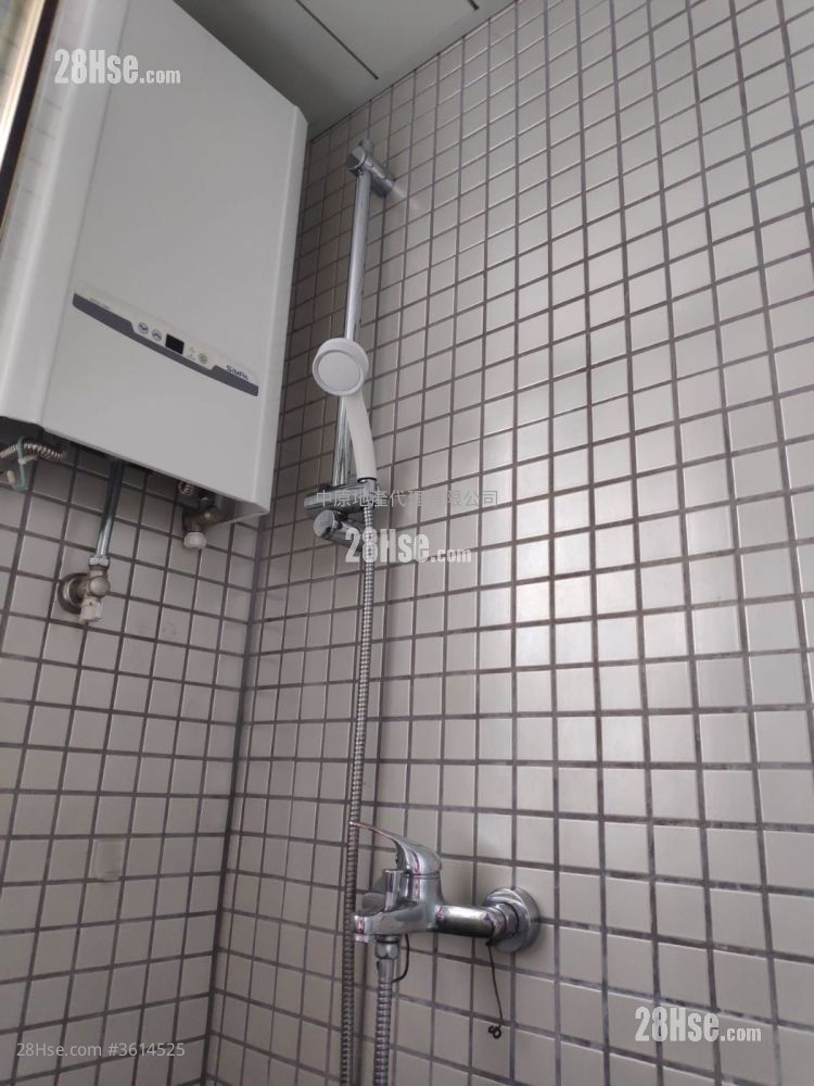 Ching Wah Court Sell 2 Bedrooms 401 ft² Ching Wah Court Sell 2 Bedrooms 401 ft²