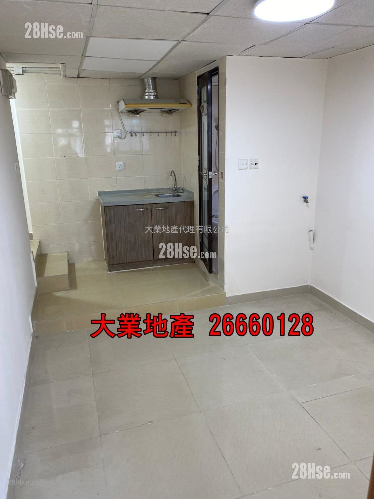 唐樓 售盤 4 房 , 4 浴室 803 平方呎 唐樓 售盤 4 房 , 4 浴室 803 平方呎