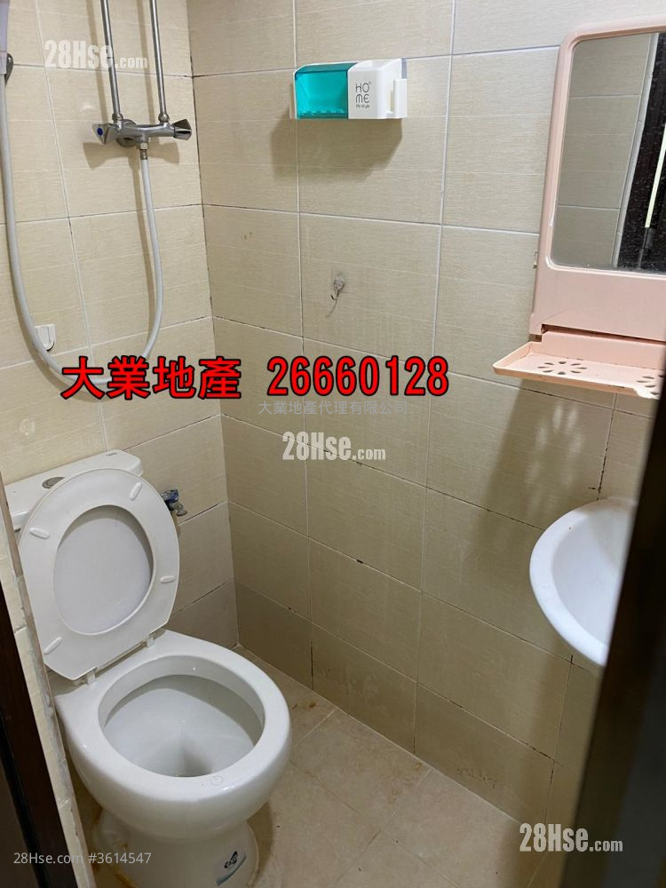 唐樓 售盤 4 房 , 4 浴室 803 平方呎 唐樓 售盤 4 房 , 4 浴室 803 平方呎