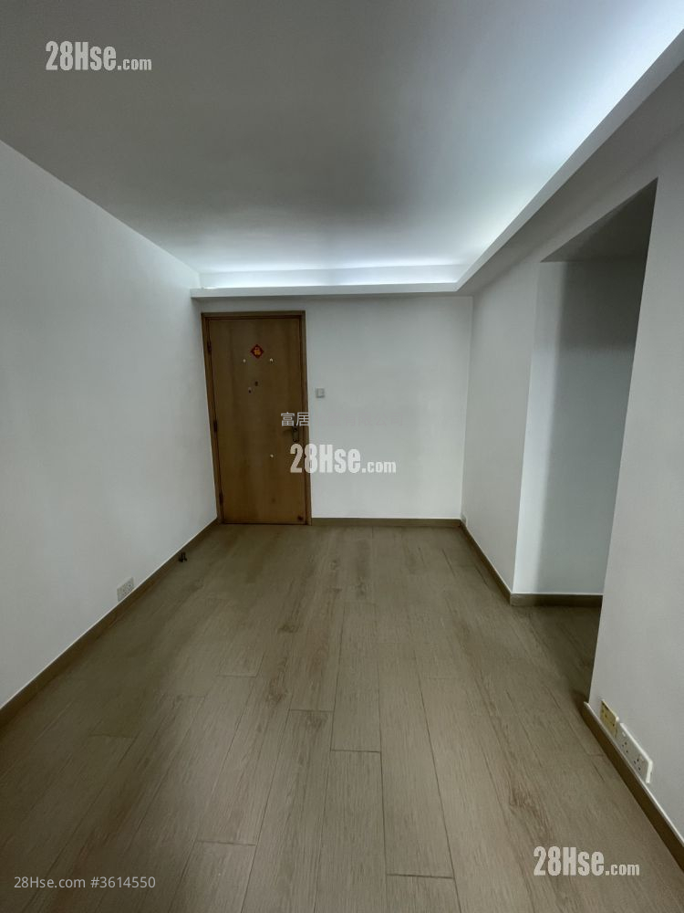 Richmond Court Sell 2 Bedrooms , 1 Bathroom 326 ft² Richmond Court Sell 2 Bedrooms , 1 Bathroom 326 ft²
