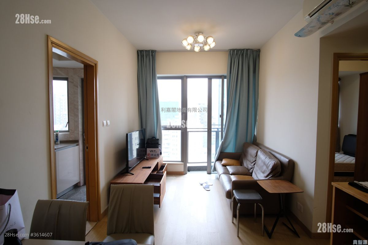 Grand Austin Sell 2 Bedrooms , 2 Bathrooms 595 ft² Grand Austin Sell 2 Bedrooms , 2 Bathrooms 595 ft²