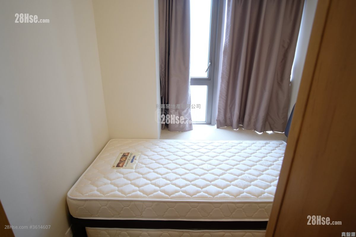 Grand Austin Sell 2 Bedrooms , 2 Bathrooms 595 ft² Grand Austin Sell 2 Bedrooms , 2 Bathrooms 595 ft²