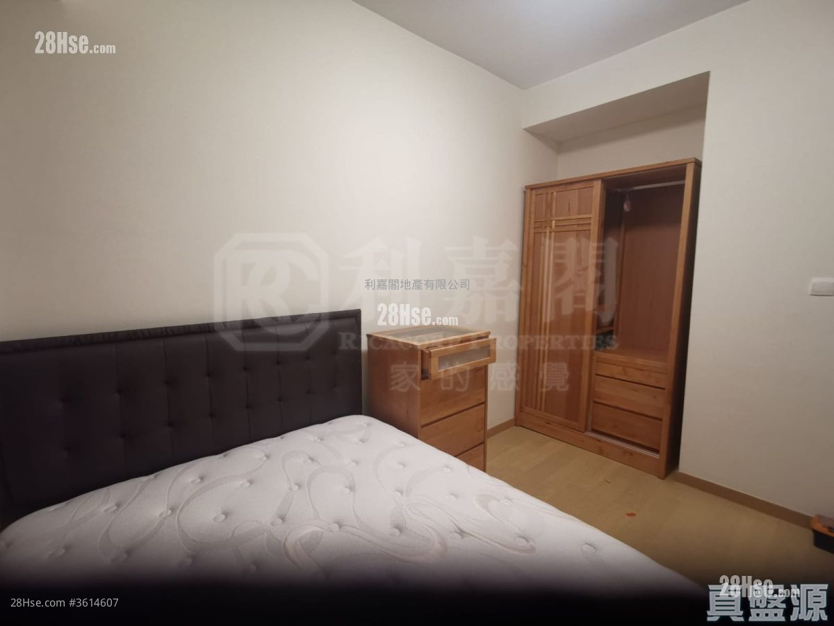 Grand Austin Sell 2 Bedrooms , 2 Bathrooms 595 ft² Grand Austin Sell 2 Bedrooms , 2 Bathrooms 595 ft²
