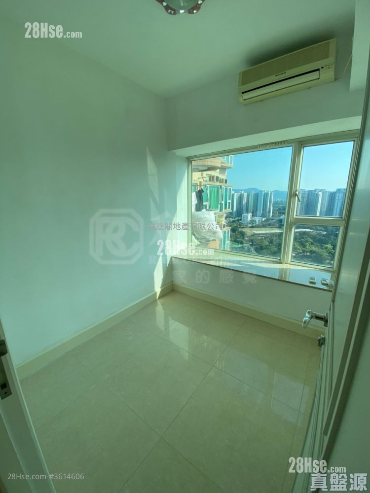Central Park Towers Rental 489 ft² Central Park Towers Rental 489 ft²