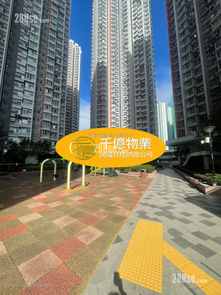 Hoi Lok Court Sell 2 Bedrooms , 1 Bathroom 401 ft² Hoi Lok Court Sell 2 Bedrooms , 1 Bathroom 401 ft²