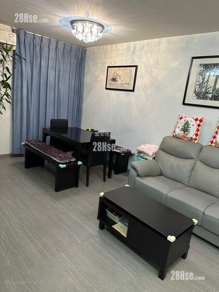 Hiu Lai Court Sell 3 Bedrooms , 1 Bathroom 647 ft² Hiu Lai Court Sell 3 Bedrooms , 1 Bathroom 647 ft²