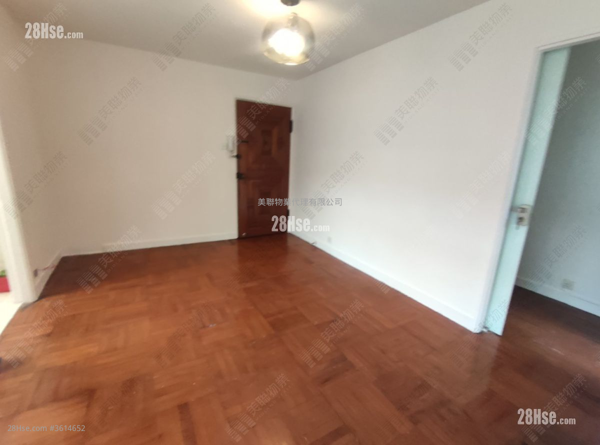 Mei Foo Sun Chuen Sell 3 Bedrooms , 1 Bathroom 654 ft² Mei Foo Sun Chuen Sell 3 Bedrooms , 1 Bathroom 654 ft²