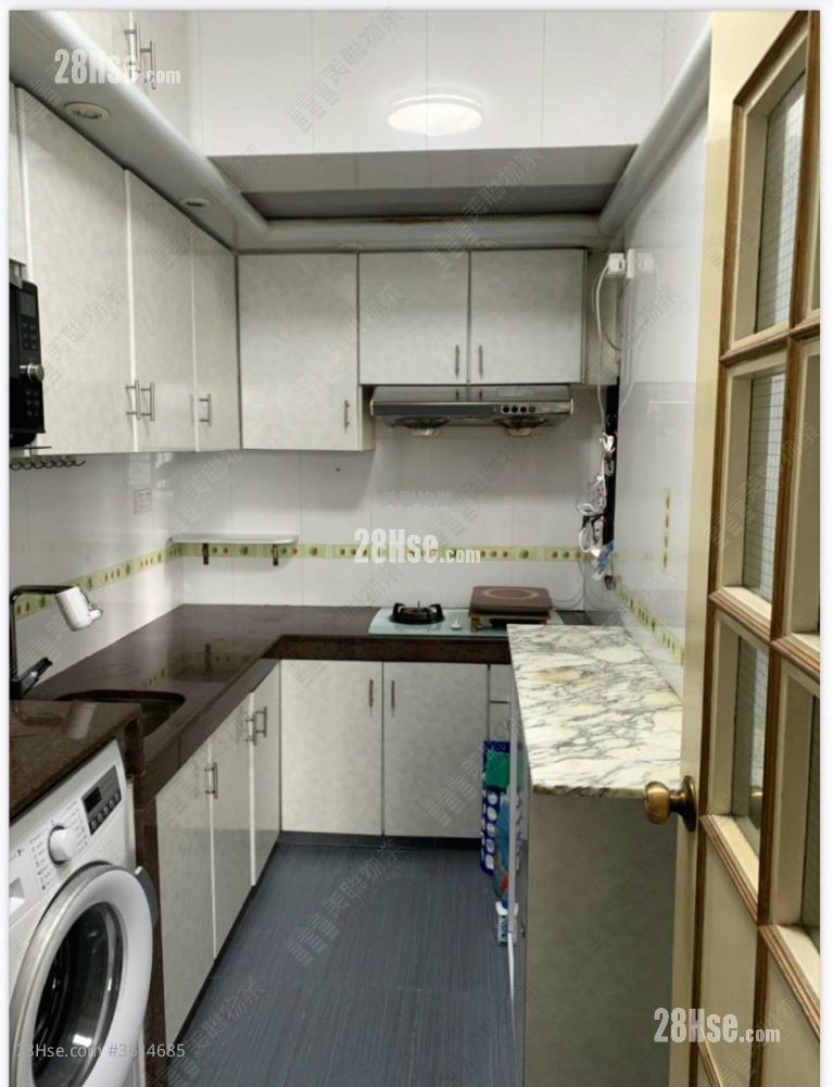 Skyline Plaza Sell 3 Bedrooms , 2 Bathrooms 643 ft² Skyline Plaza Sell 3 Bedrooms , 2 Bathrooms 643 ft²