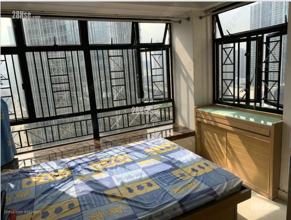 Skyline Plaza Sell 3 Bedrooms , 2 Bathrooms 643 ft² Skyline Plaza Sell 3 Bedrooms , 2 Bathrooms 643 ft²