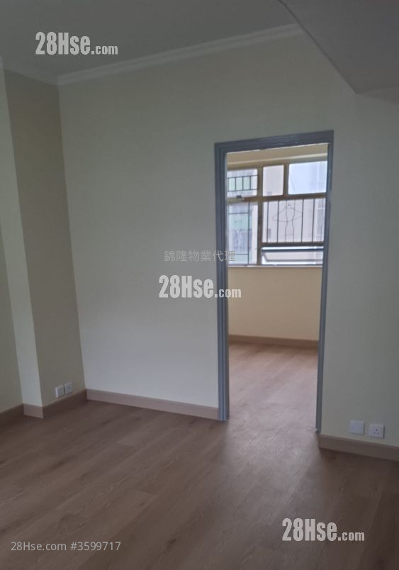 Kwong Yiu Mansion  Sell 2 Bedrooms , 1 Bathroom 574 ft²