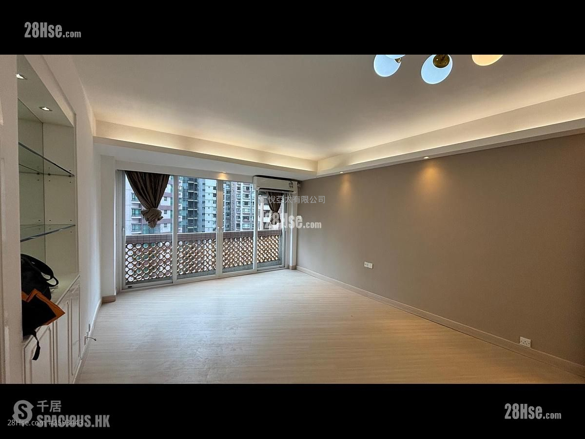 正大花園 租盤 3 房 767 平方呎