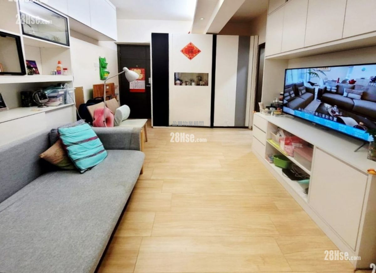 Tonnochy Towers Sell 2 Bedrooms , 1 Bathroom 419 ft² Tonnochy Towers Sell 2 Bedrooms , 1 Bathroom 419 ft²