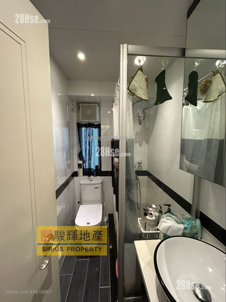 Flordia Mansion Sell 3 Bedrooms , 2 Bathrooms 725 ft² Flordia Mansion Sell 3 Bedrooms , 2 Bathrooms 725 ft²