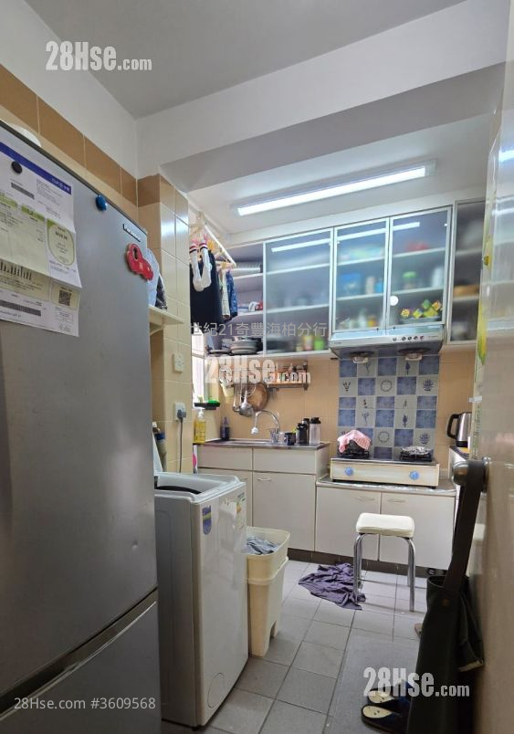Kam Fung Court Sell 1 Bedroom , 1 Bathroom 427 ft² Kam Fung Court Sell 1 Bedroom , 1 Bathroom 427 ft²