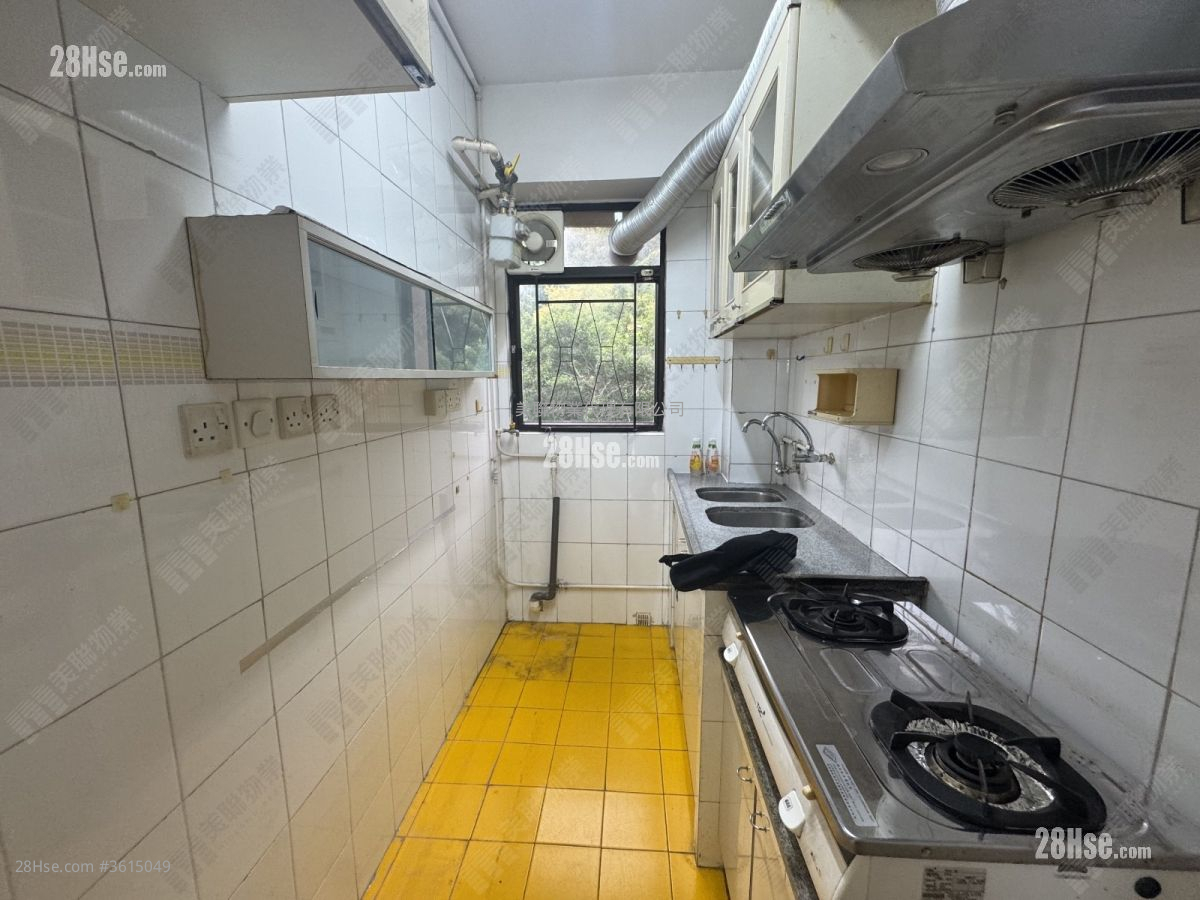 kitchen: Redland Garden Sell 3 Bedrooms , 2 Bathrooms 780 ft² kitchen: Redland Garden Sell 3 Bedrooms , 2 Bathrooms 780 ft²