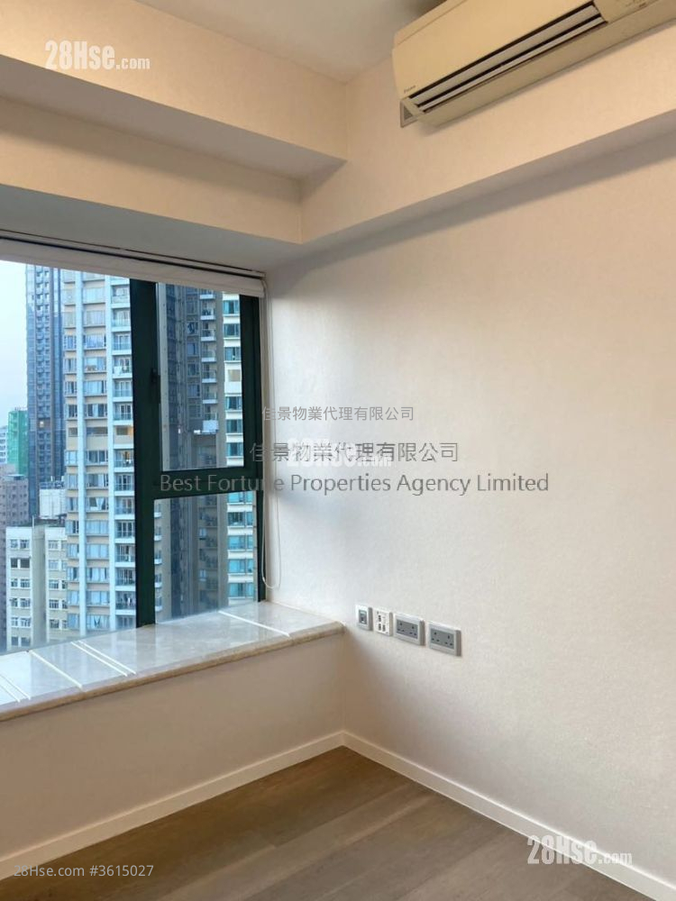 University Heights Sell 3 Bedrooms , 2 Bathrooms 790 ft² University Heights Sell 3 Bedrooms , 2 Bathrooms 790 ft²