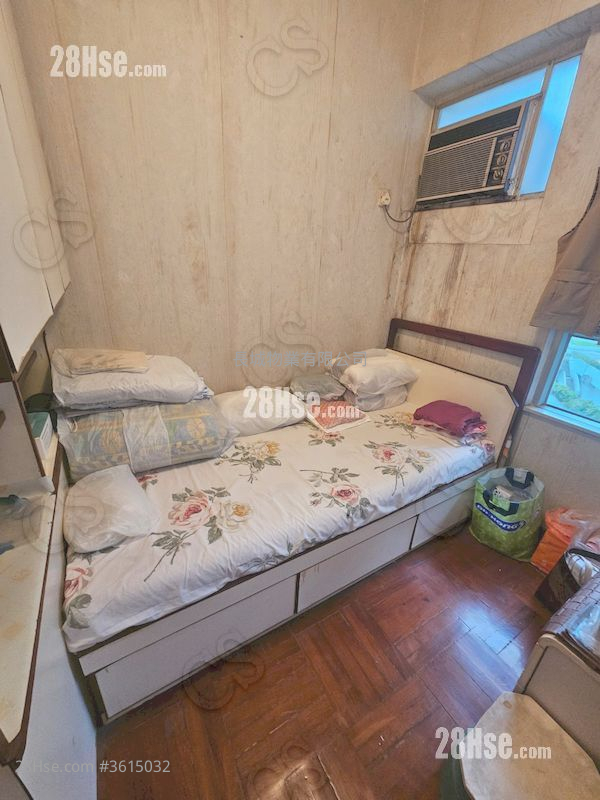 Kornhill Garden Sell 2 Bedrooms , 1 Bathroom 431 ft² Kornhill Garden Sell 2 Bedrooms , 1 Bathroom 431 ft²