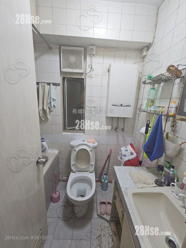 Kornhill Garden Sell 2 Bedrooms , 1 Bathroom 431 ft² Kornhill Garden Sell 2 Bedrooms , 1 Bathroom 431 ft²