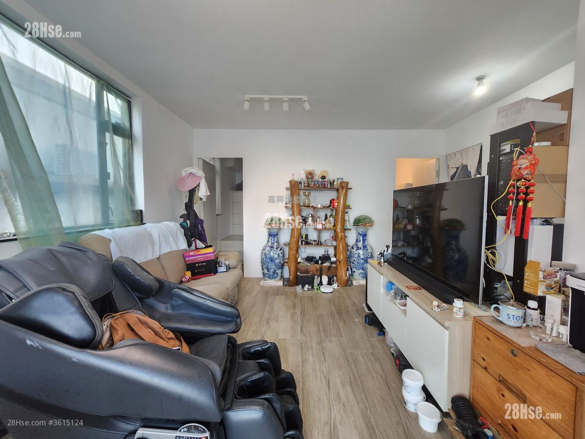 Village Sell 2 Bedrooms , 2 Bathrooms Village Sell 2 Bedrooms , 2 Bathrooms