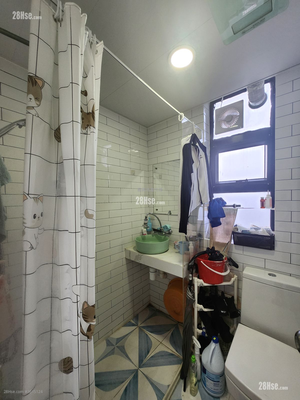 Village Sell 2 Bedrooms , 2 Bathrooms Village Sell 2 Bedrooms , 2 Bathrooms